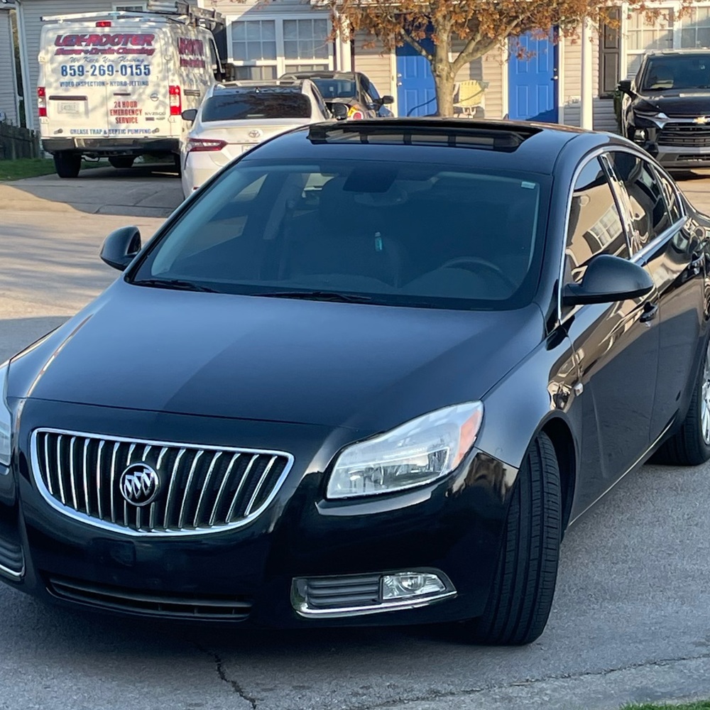 Meet your Posher, Lawrence